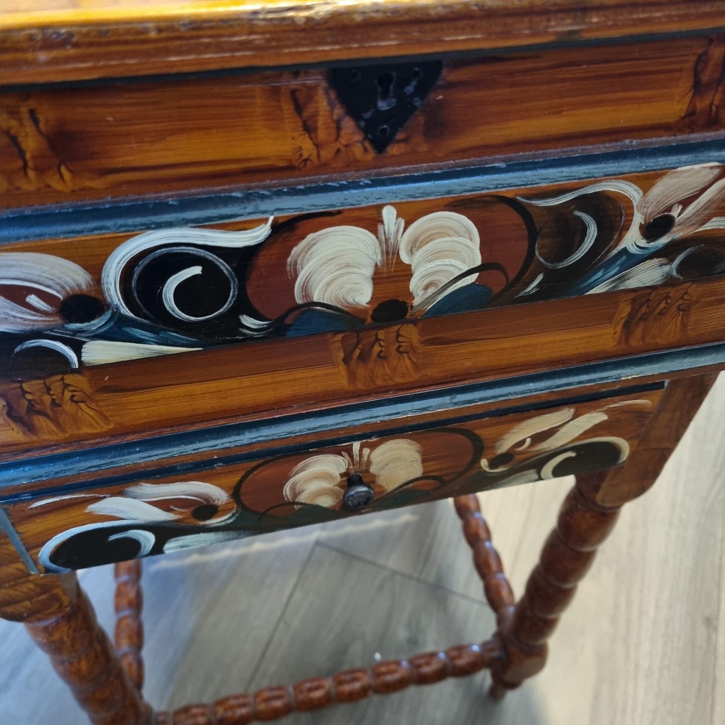 Vintage Kurbitsmaleri Sewing Chest: Swedish Dalarna Folk Art, 1944