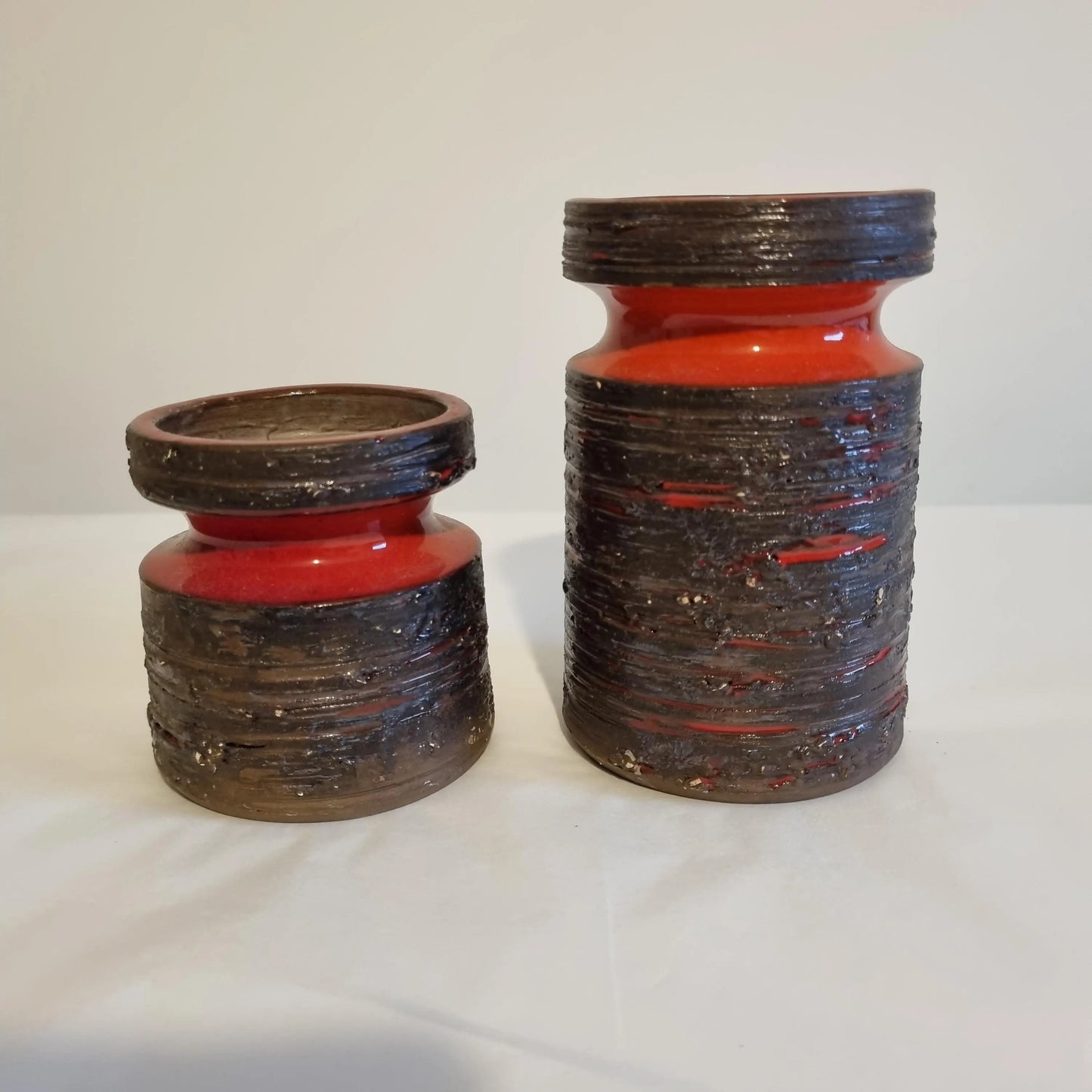 Scandinavian Ceramic Vase Set – Rustic Stoneware, Japandi Style with textured dark brown and vibrant red accents