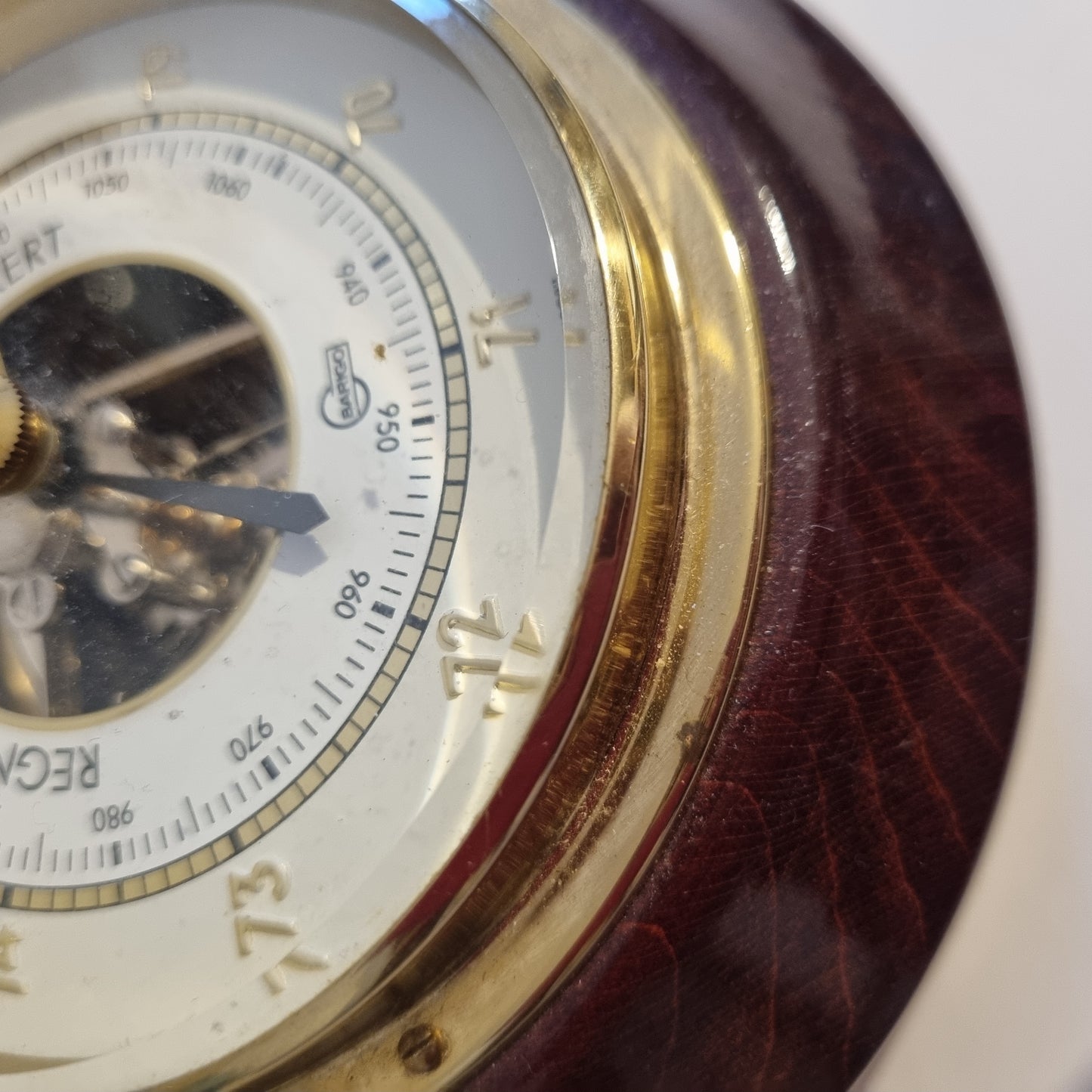 Close-up of Vintage Wall Barometer – Mahogany & Brass Weather Instrument showcasing timeless charm and authentic vintage design.