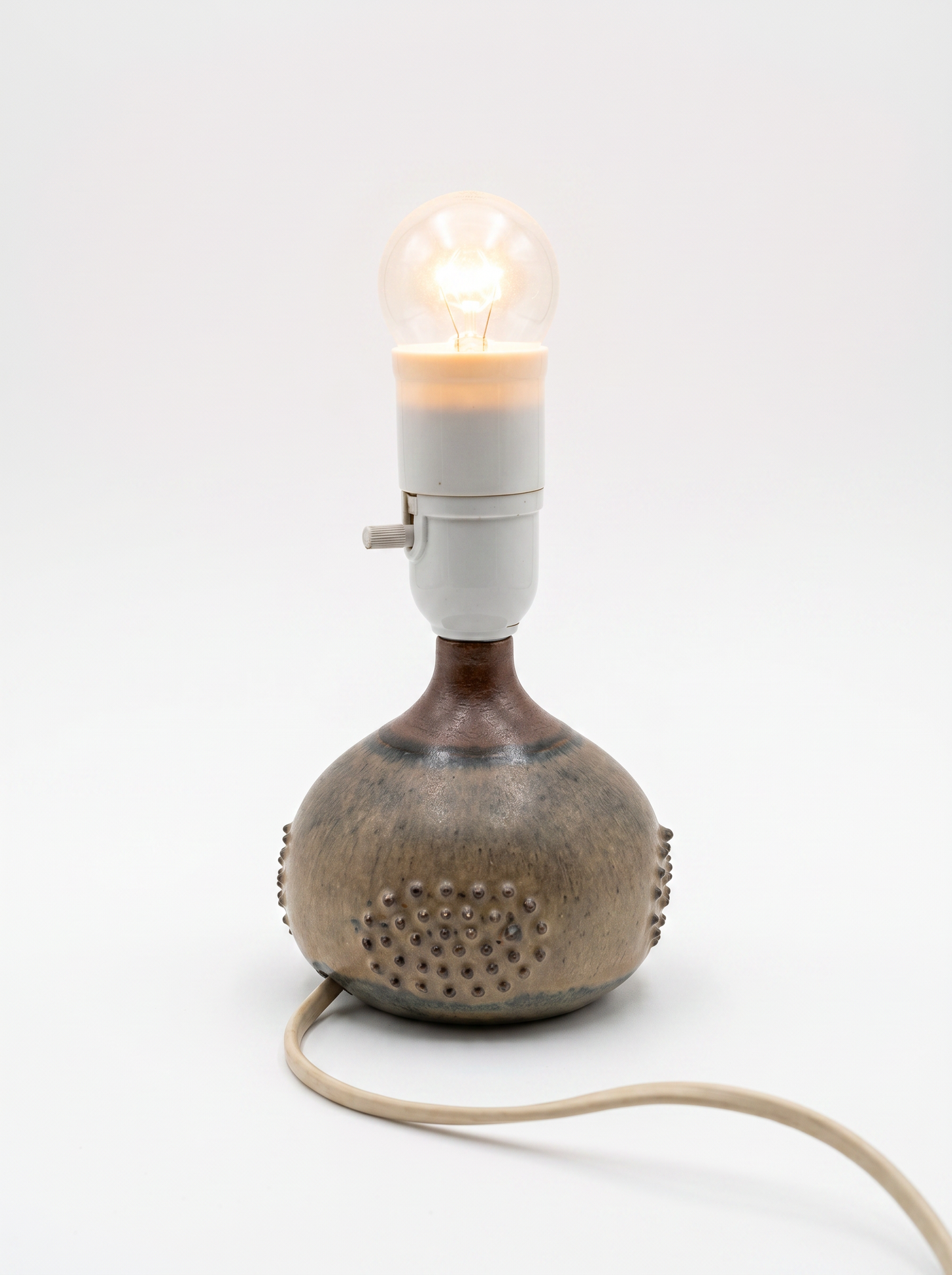 Brutalist Ceramic Table Lamp – Rolf Palm, Swedish Studio Pottery Mölle 1960s