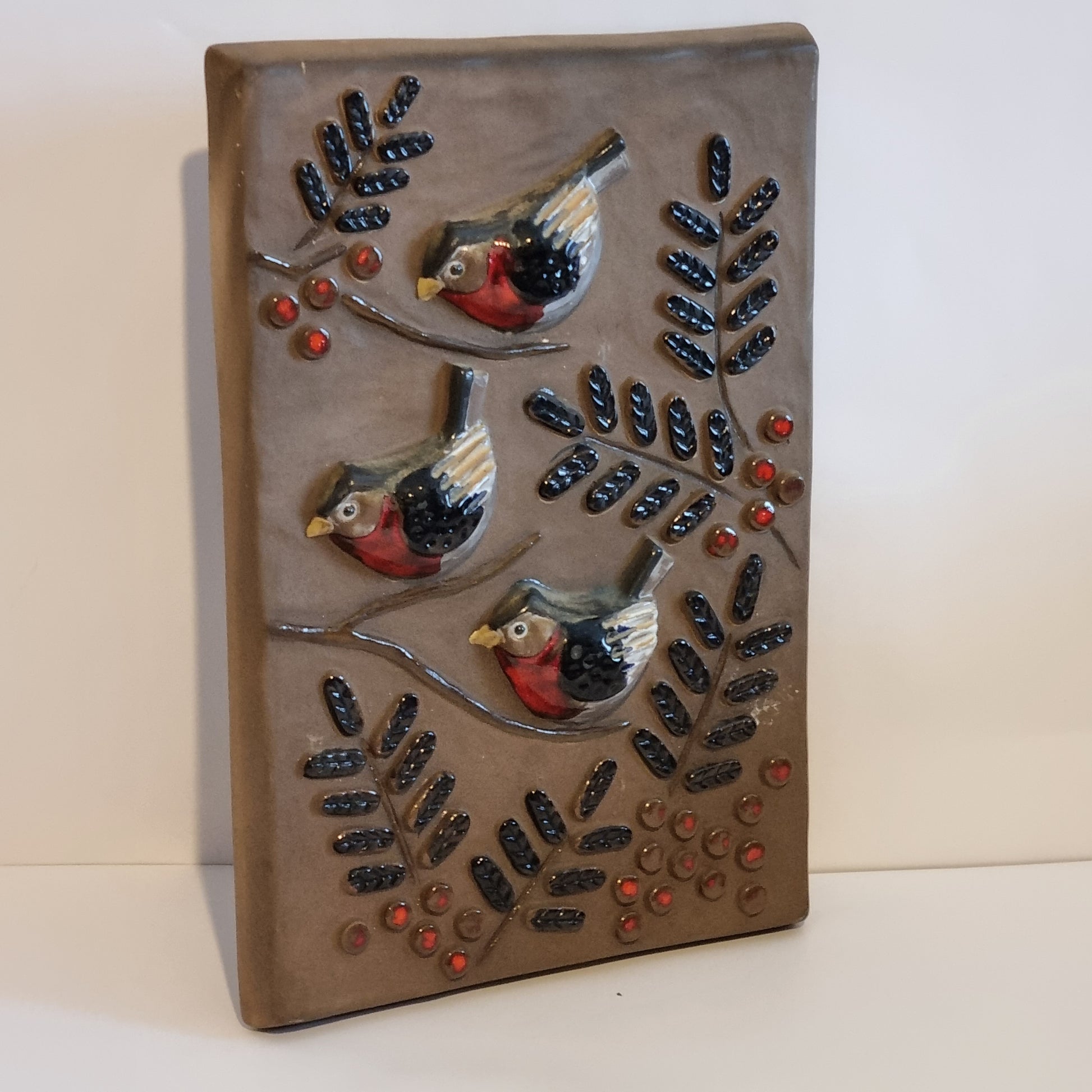 Vintage Ceramic Birds Wall Plaque – Scandinavian Mid-Century Wall Art with authentic vintage charm and timeless one-of-a-kind design