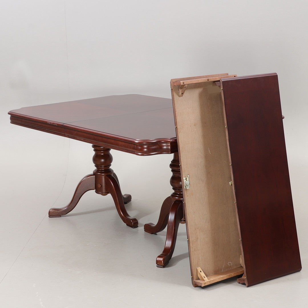 Large Extendable Mahogany Queen Anne Style Dining Table with timeless charm and authentic vintage design