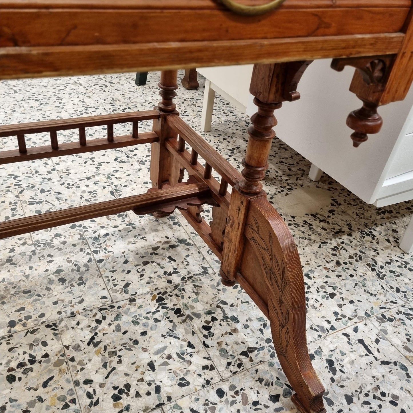 Antique Writing Desk – Original 19th Century Piece with Natural Patina