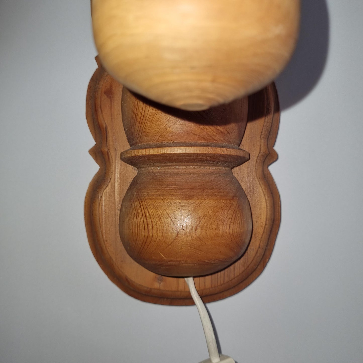 Vintage Pine Wood Wall Sconces – Scandinavian Retro Lamp Pair, 1970s with authentic vintage charm and timeless Scandinavian mid-century modern style.