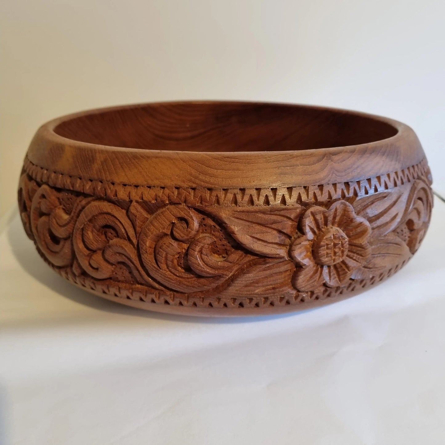 Hand Carved Teak Wood Bowl: Mid-Century Scandinavian Floral Centerpiece with intricate flower and leaf carvings