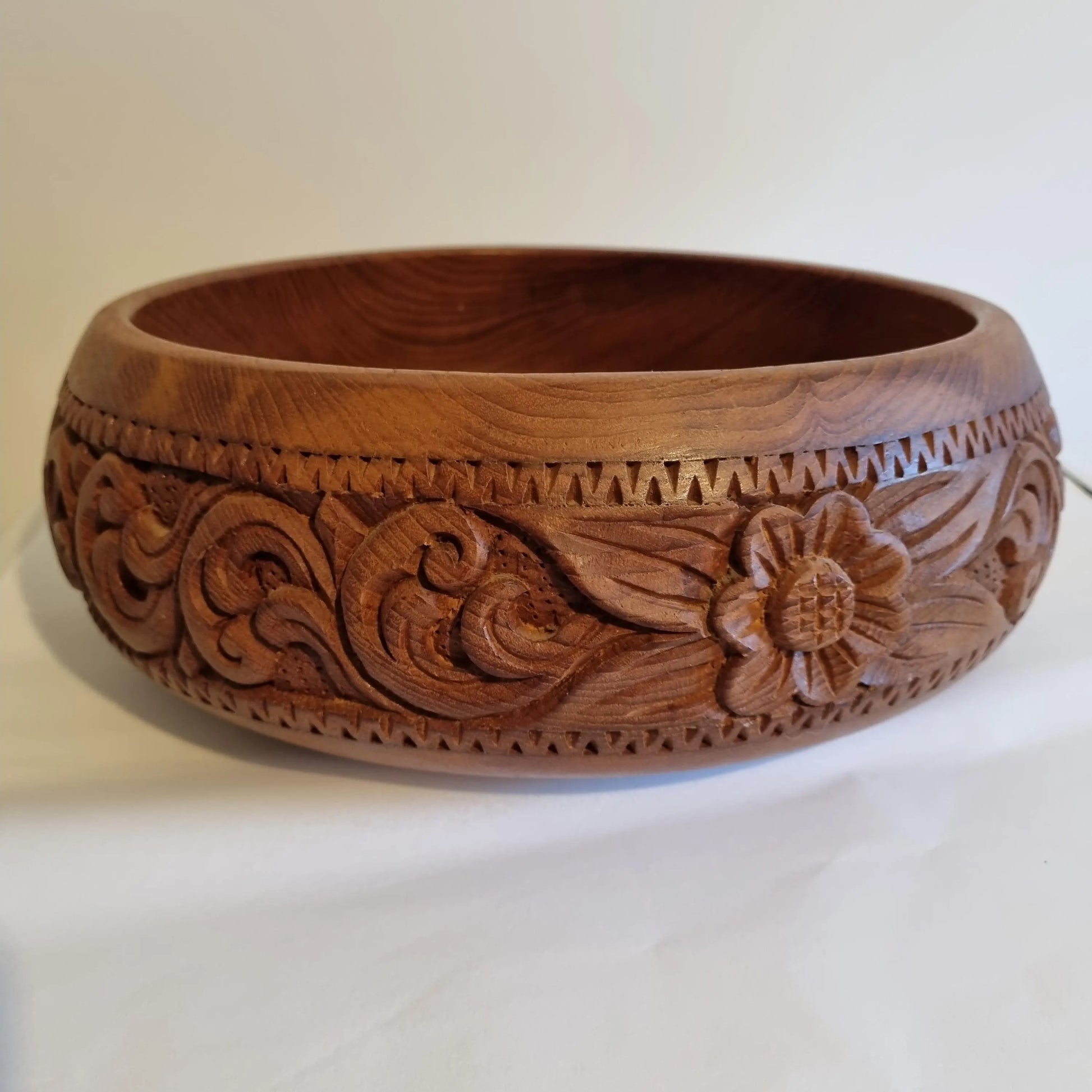 Hand Carved Teak Wood Bowl: Mid-Century Scandinavian Floral Centerpiece with intricate flower and leaf carvings