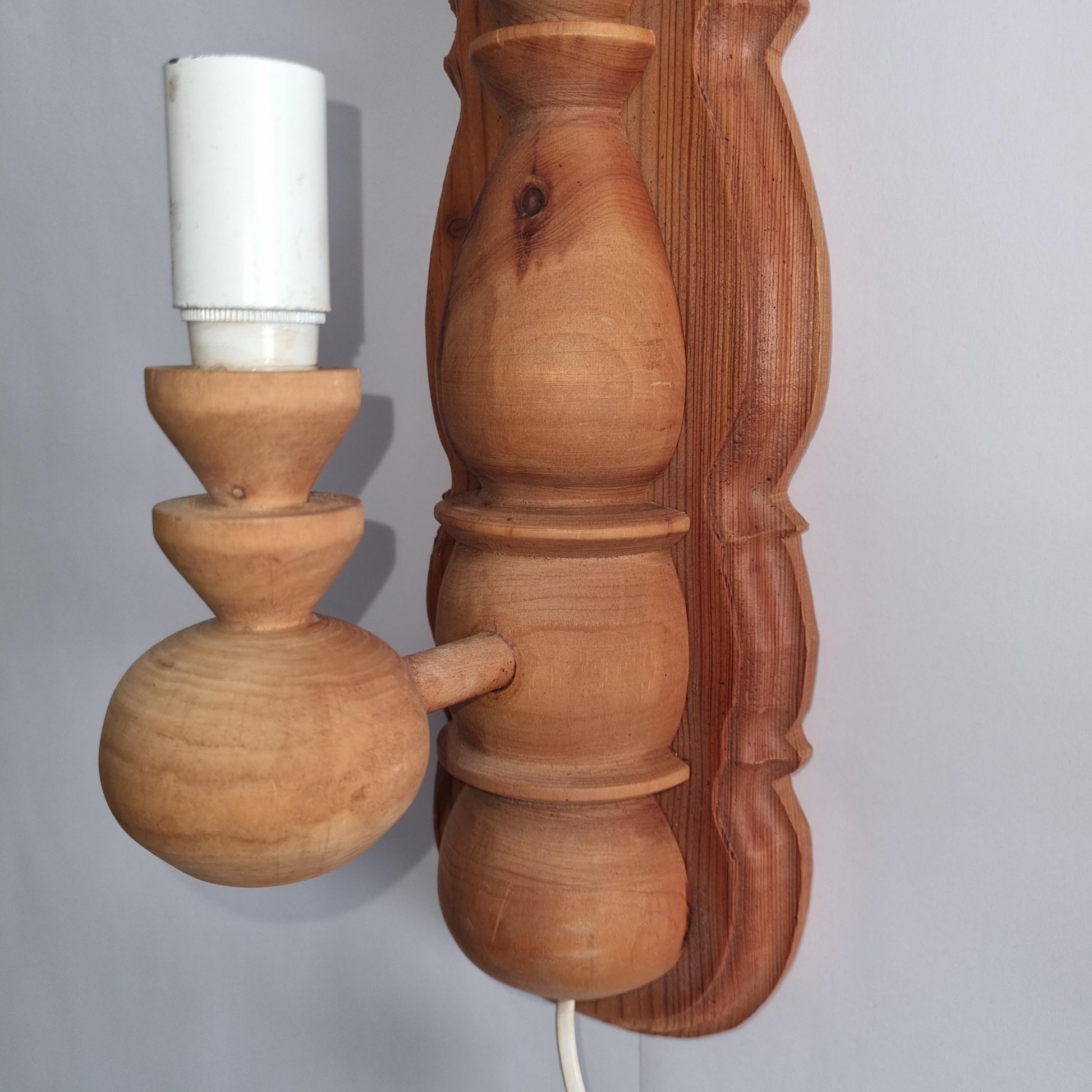 Vintage Pine Wood Wall Sconces – Scandinavian Retro Lamp Pair, 1970s with timeless charm and authentic vintage appeal.