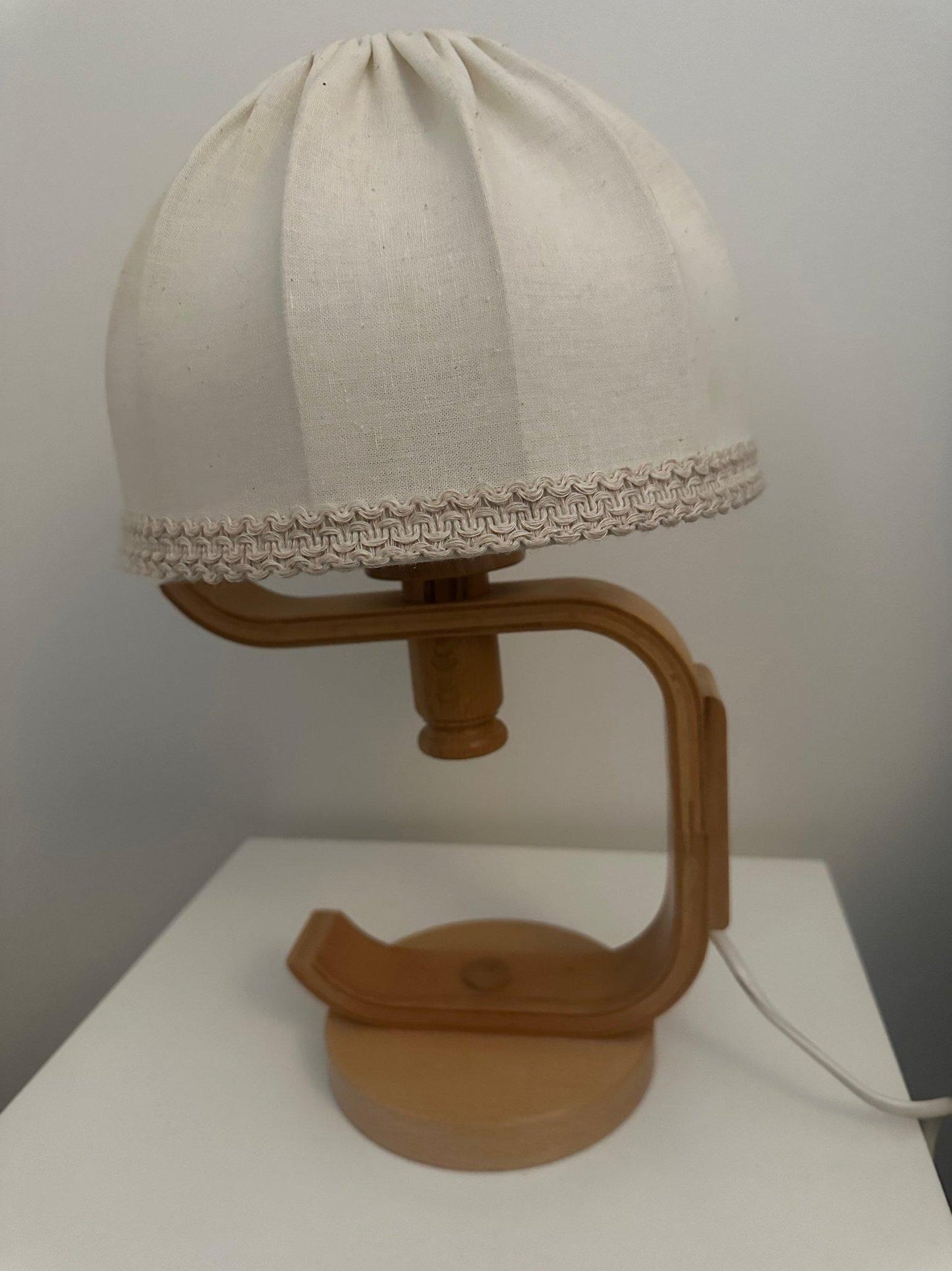 Mid-Century Modern Pine Table Lamp – Swedish Scandinavian Lighting, 1970s, authentic vintage, timeless charm.