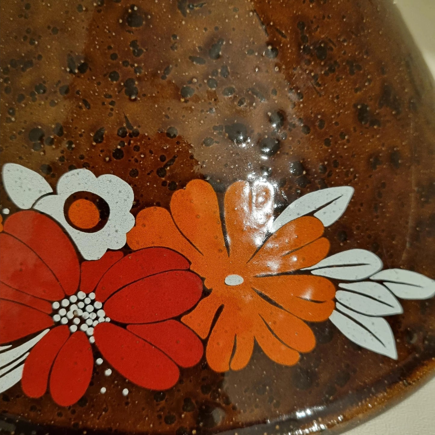 Vintage Enamel Hanging Lamp: Scandinavian Floral Pendant Light with authentic mid-century modern floral design, timeless charm
