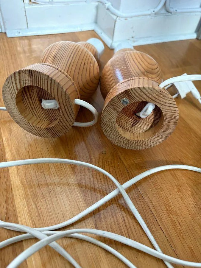 Mid-Century Modern Pine Table Lamps – Scandinavian Wood Nightstand Lights, Pair with timeless charm and authentic vintage style.