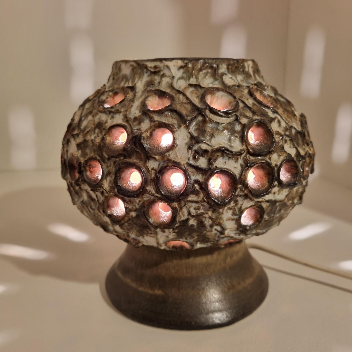 Vintage Ceramic Table Lamp – Bruno Karlsson for EGO Stengods Atelje, 1970s Scandinavian Pottery with timeless charm and authentic vintage appeal