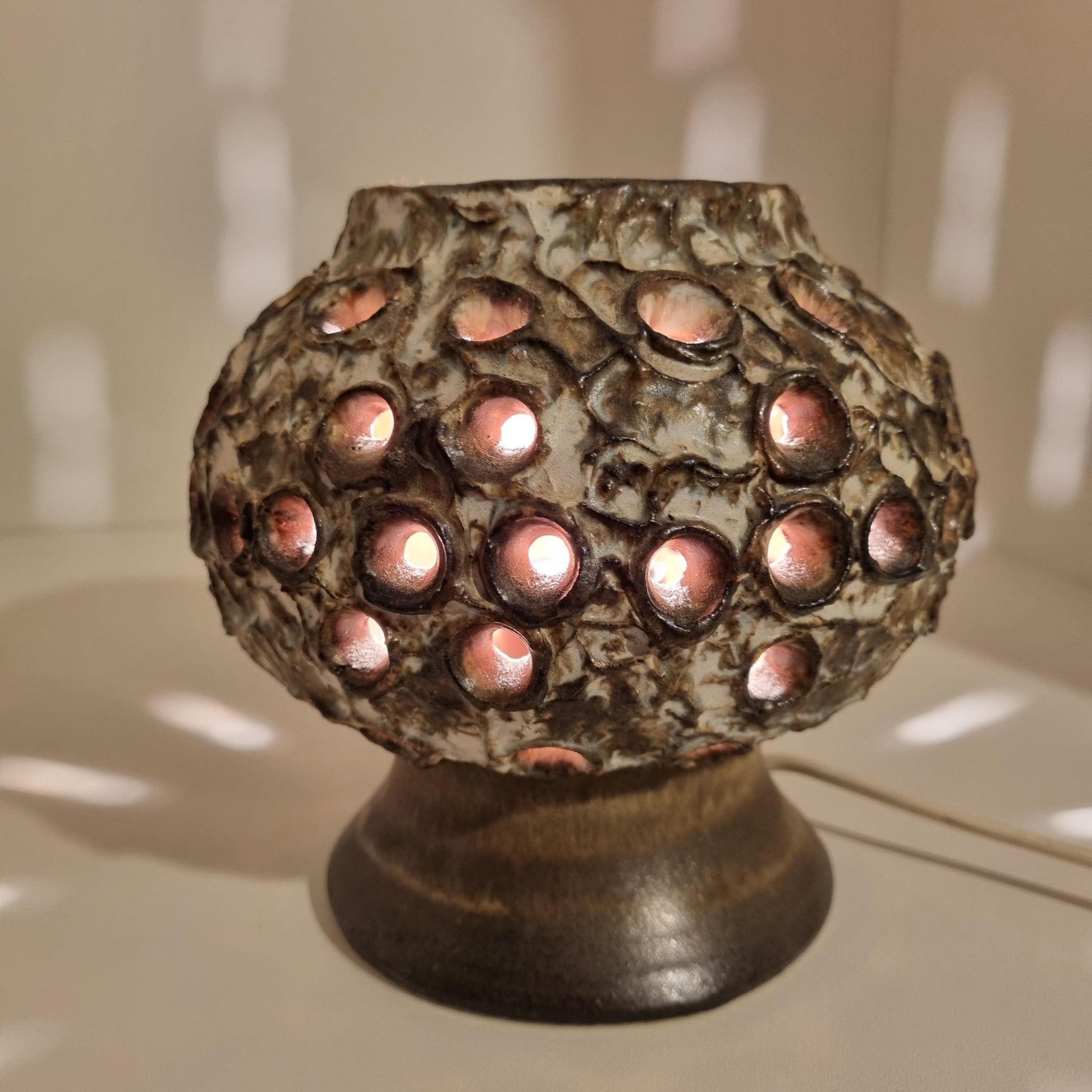 Vintage Ceramic Table Lamp – Bruno Karlsson for EGO Stengods Atelje, 1970s Scandinavian Pottery with timeless charm and authentic vintage appeal